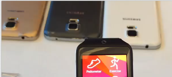 Galaxy S5 back briefly shows up in a hands-on video, reveals mysterious area next to the LED flash