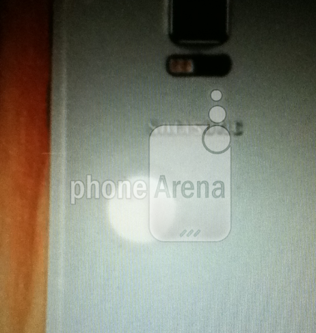 Picture allegedly shows the rear of the Samsung Galaxy S5 - New image leaks the rear of the Samsung Galaxy S5
