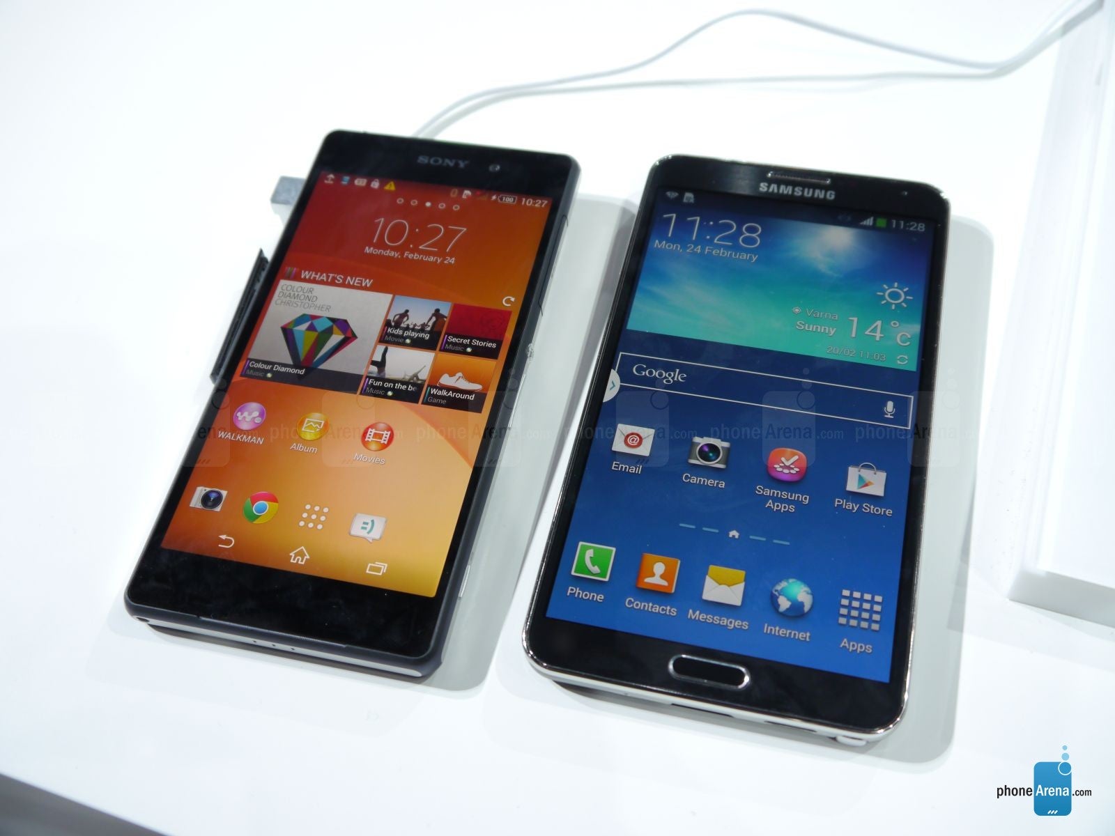 Sony Xperia Z2 vs Samsung Galaxy Note 3: first look