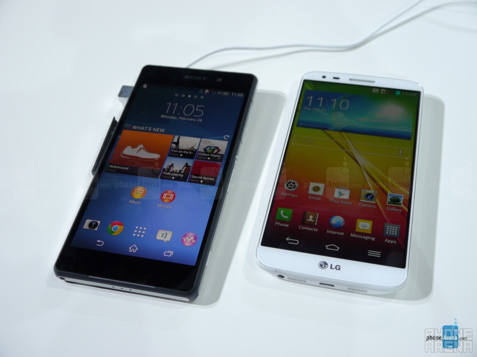 Sony Xperia Z2 vs LG G2: first look