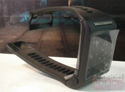 Check out this early prototype of Google's Motorola-made smartwatch from 2013