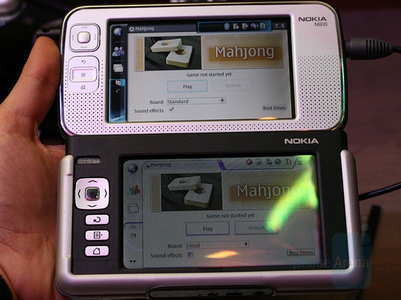 N800 compared to N770 - Nokia N800 Internet Tablet - CES 2007: Live Report