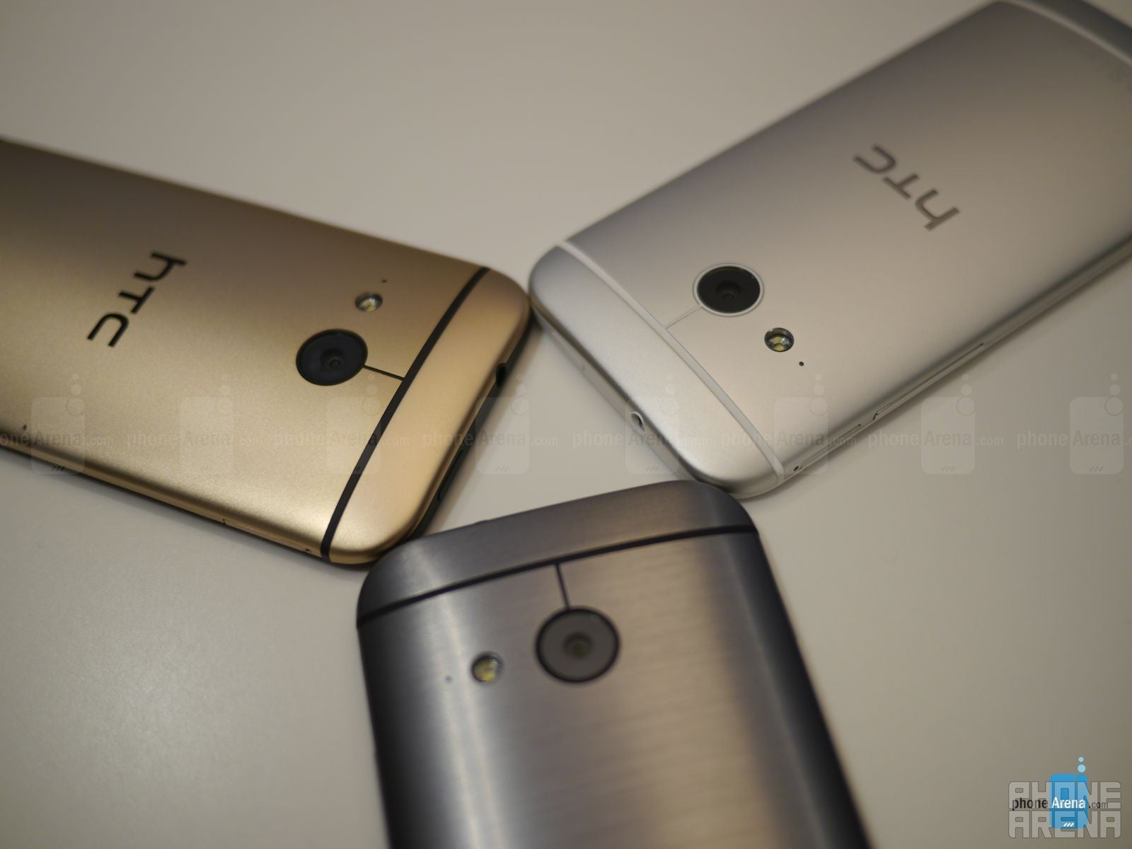 You heard right folks, there&#039;s a 13-megaixel rear camera. - HTC One mini 2 hands-on