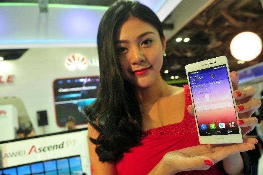 Huawei sells 1 million Ascend P7 smartphones, needs to sell 9 million more to reach its goal