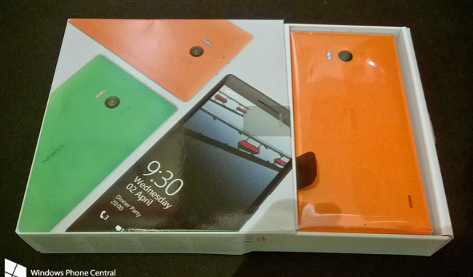 This Nokia Lumia 930 was received early by a lucky Elkj&amp;oslash;p customer - Nokia Lumia 930 pre-ordered handset released early by Norweigan carrier