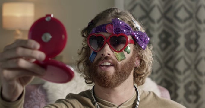 10 funny, awesome, and entertaining smartphone commercials