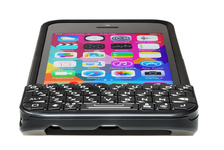 The Typo 2 will start shipping in September - Typo 2 ready for pre-orders; physical QWERTY for Apple iPhone to ship in September