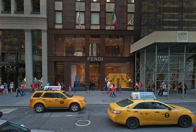 Microsoft might open a store on New York's Fifth Avenue, five blocks away from Apple's glass cube
