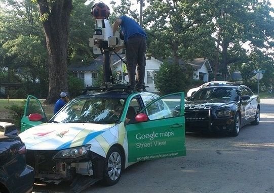 Google Street View car goes the wrong way down one-way street, causes