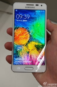 Samsung-Galaxy-Alpha-LTE-Cat-6-03
