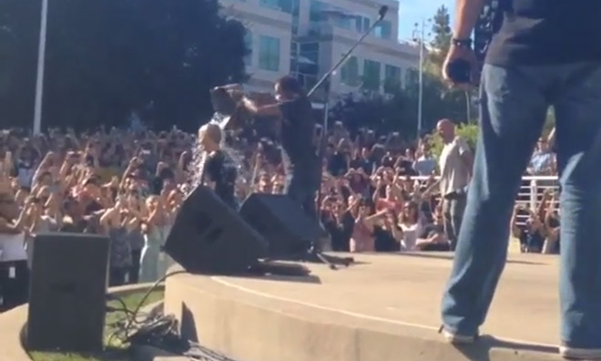 Image by Instagram user paige_staple - Tim Cook is the latest tech bigwig to get iced for a good cause