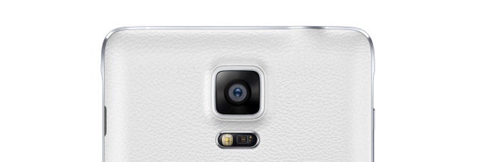The Samsung Galaxy Note 4 arrives, guns smoking!