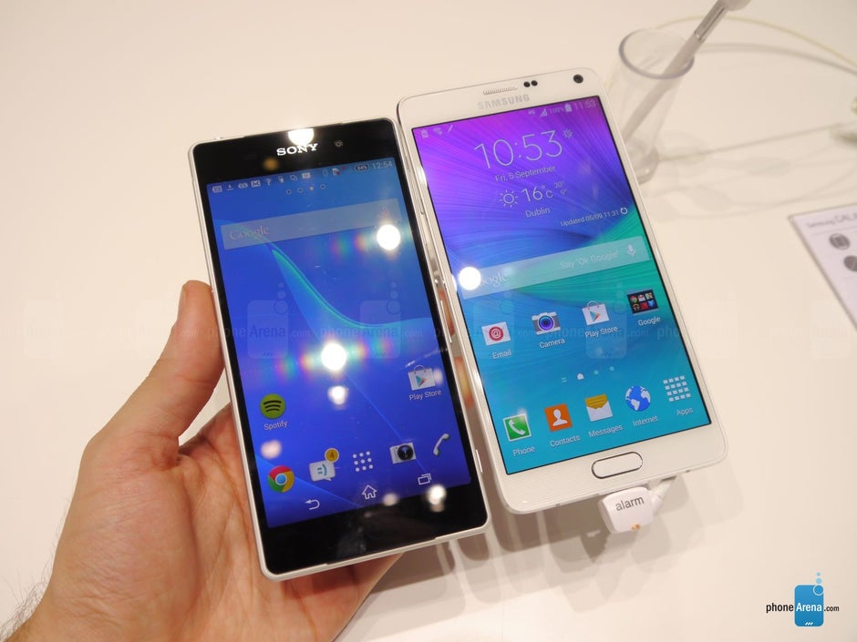 Samsung Galaxy Note 4 vs Sony Xperia Z2: first look