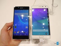 Galaxy Note Edge vs Xperia Z2 - first look