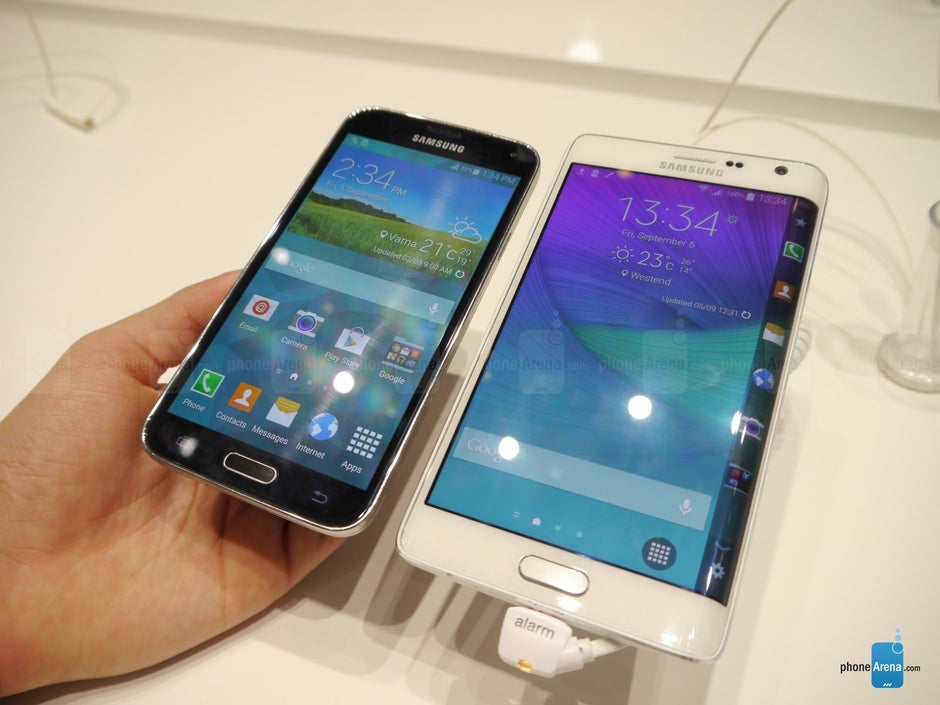 Samsung Galaxy Note Edge vs Samsung Galaxy S5: first look