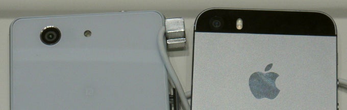 Sony Xperia Z3 Compact vs Apple iPhone 5s: first look