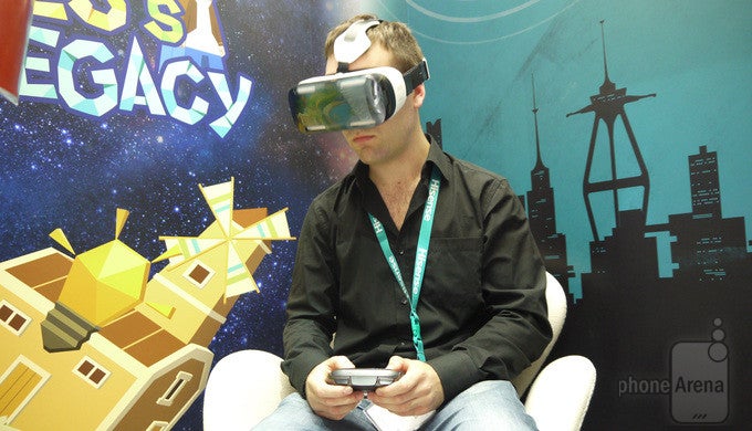 Samsung Gear VR hands-on: we dive into virtual reality