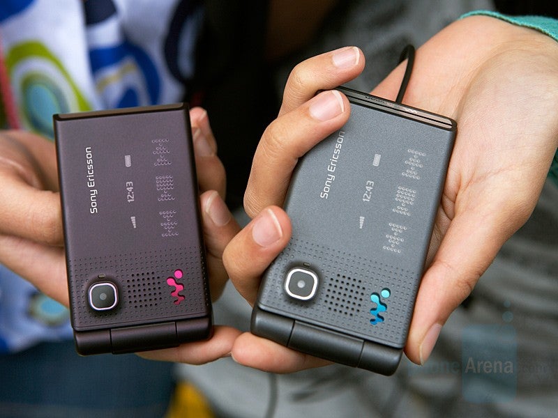 Sony Ericsson W380 - Sony Ericsson announced three new phones