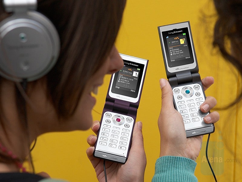 Sony Ericsson W380 - Sony Ericsson announced three new phones