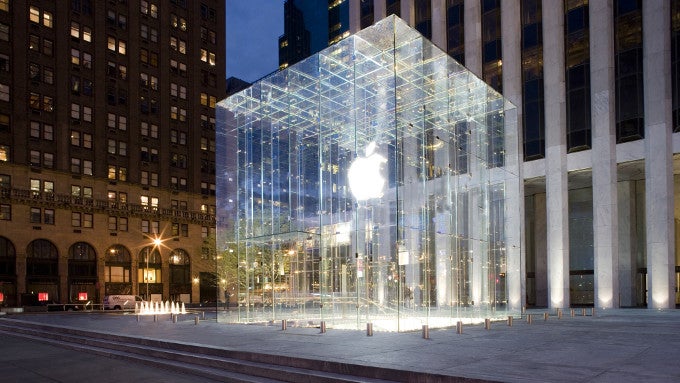 Getting the iPhone 6 or iPhone 6 Plus today? Tell us how it went
