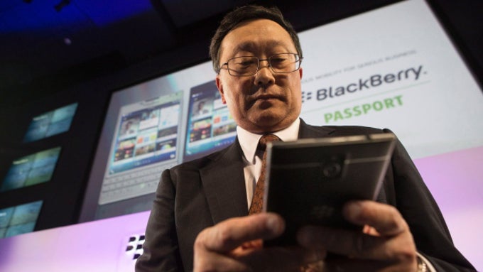 BlackBerry once again reports smaller losses, sells less phones, but shares go up