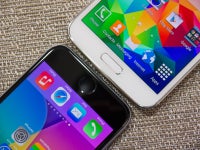 Apple-iPhone-6-vs-Samsung-Galaxy-S506