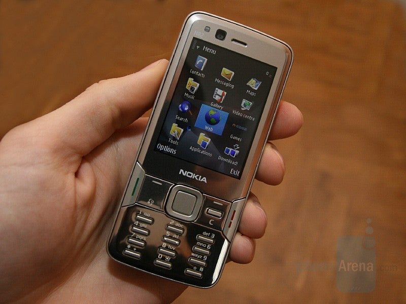 Hands-on with Nokia N82 Cameraphone
