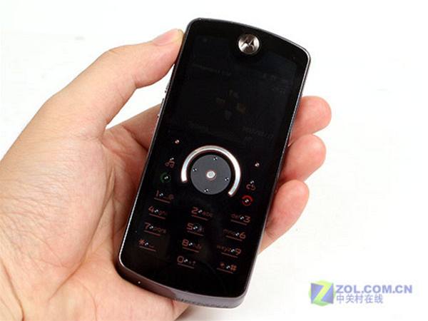 Motorola ROKR E8 approved by FCC