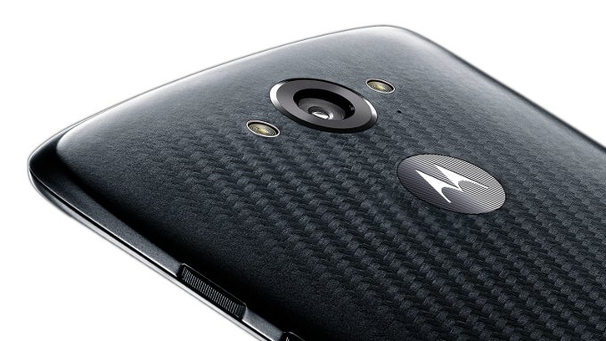 Motorola DROID Turbo is here: a 5.2" Quad HD display, Snapdragon 805, and a huge 3,900mAh battery to drool over