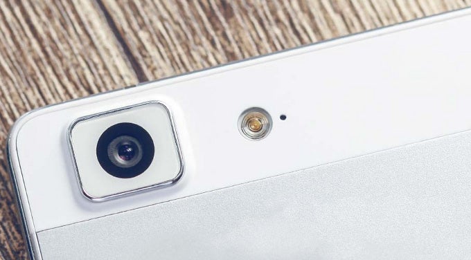 The world's thinnest phone to date breaks cover: meet the 4.85mm-thin, 64-bit Oppo R5