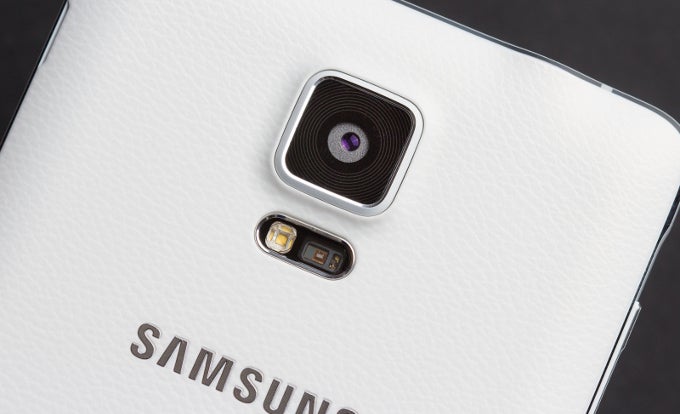 Motorola DROID Turbo vs Samsung Galaxy Note 4: in-depth specs comparison