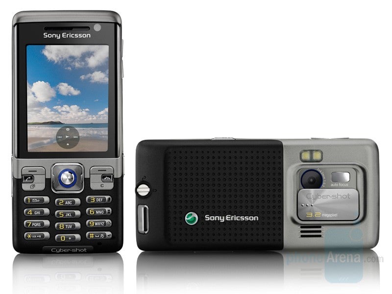 C702 - Sony Ericsson announced 5 mega pixel C902 and dust proof C702