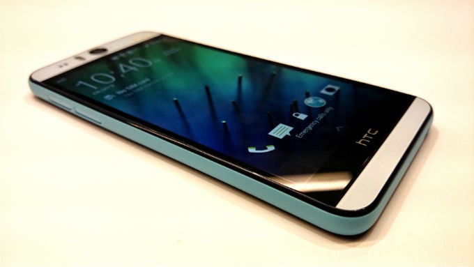 What has been a surprise with the 2014 flagship smartphones?