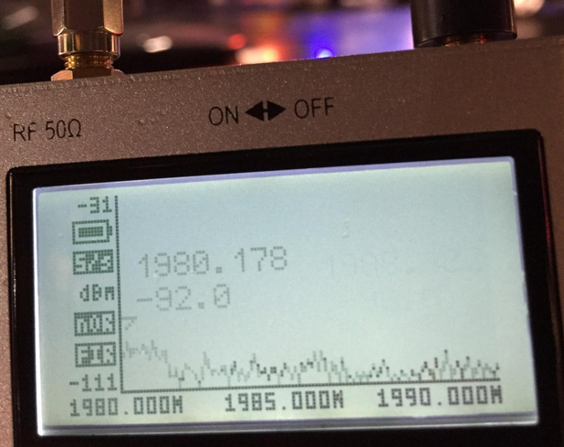 Spectrum analyzer shows Verizon&#039;s use of LTE signals for the 1900MHz band in New York City - Verizon refarming its Big Apple PCS spectrum, replacing 3G with 4G LTE