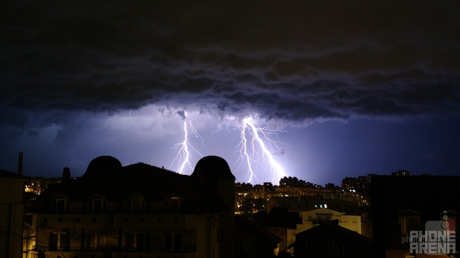 Last time's winner - Vladimir Nolic - Nokia 808 PureViewThunderstrike - 10 great images captured with smartphones #99