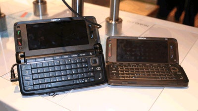 The new E90 next to the standard - An improved Nokia E90 noticed at MWC