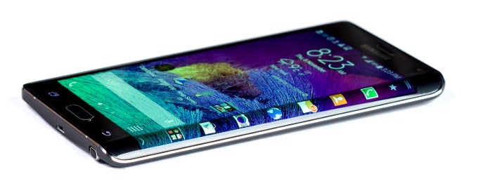 Living with the Samsung Galaxy Note Edge, week 1: Look at those curves!
