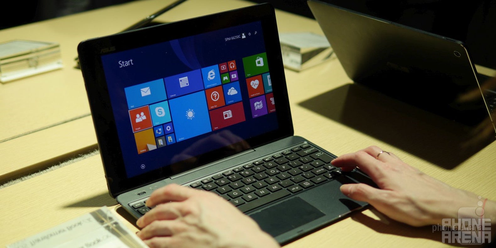 Asus Transformer Book T100 Chi hands-on