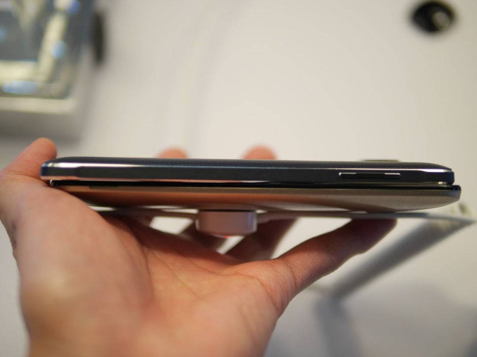 Asus ZenFone 2 vs Note 4: first look