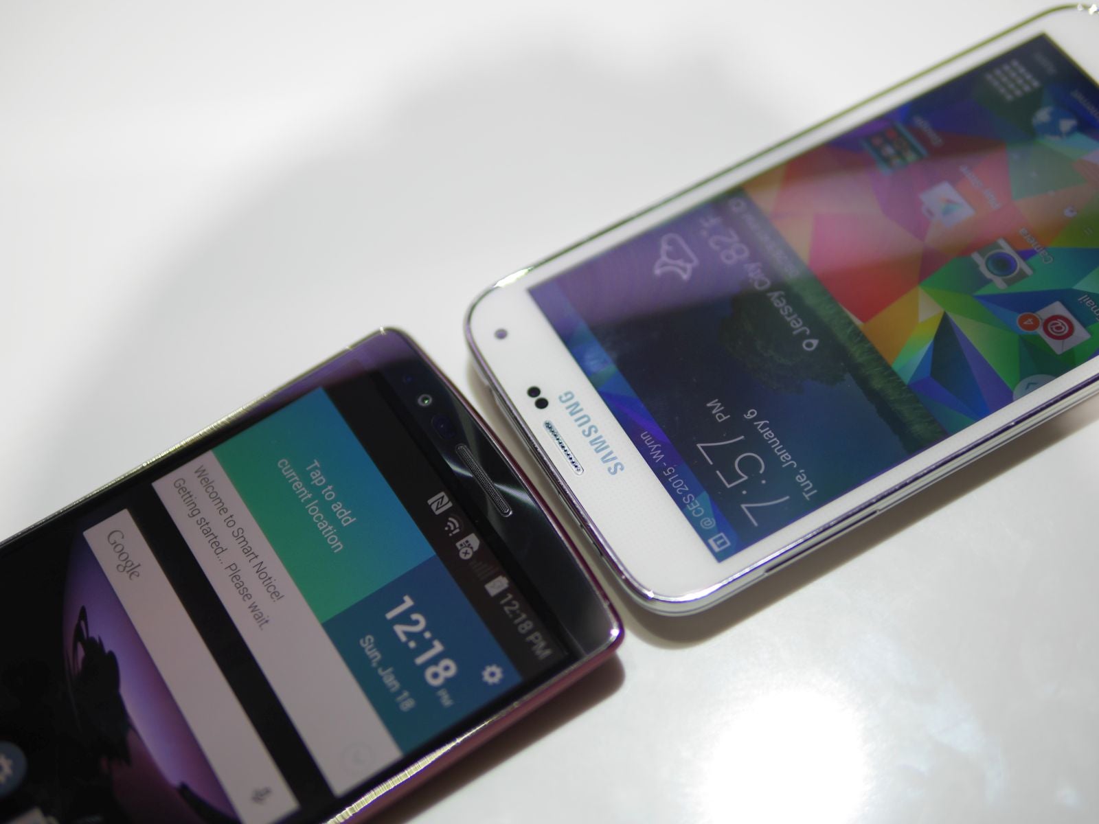 LG G Flex 2 vs Samsung Galaxy S5: first look