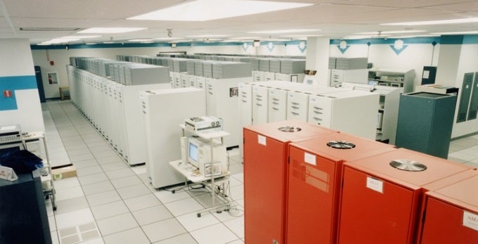 That's not a locker room. It's the first teraflop supercomputer! - Tech war: Nvidia Tegra X1 takes on Snapdragon 810 with raw GPU power