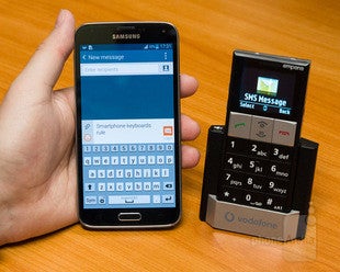 Smartphone keyboards, we love you! - Living without my Galaxy S5 smartphone, day 5: I've not gone crazy yet