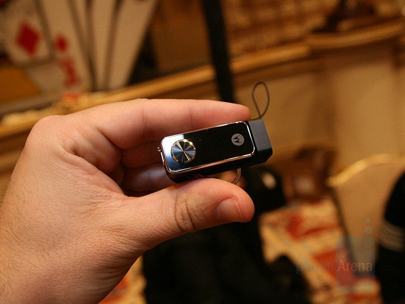 Motorola H690 - CTIA 2008 - Live Report