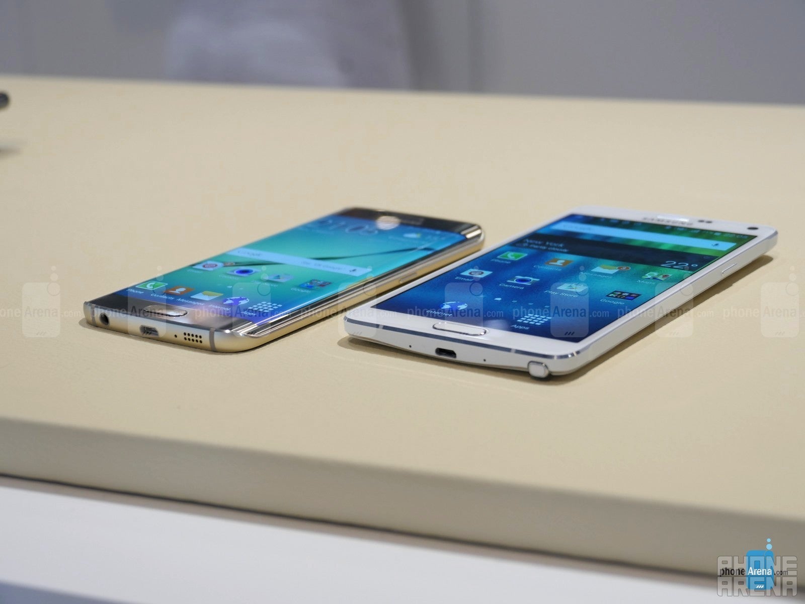 Samsung Galaxy S6 edge vs Galaxy Note 4: first look