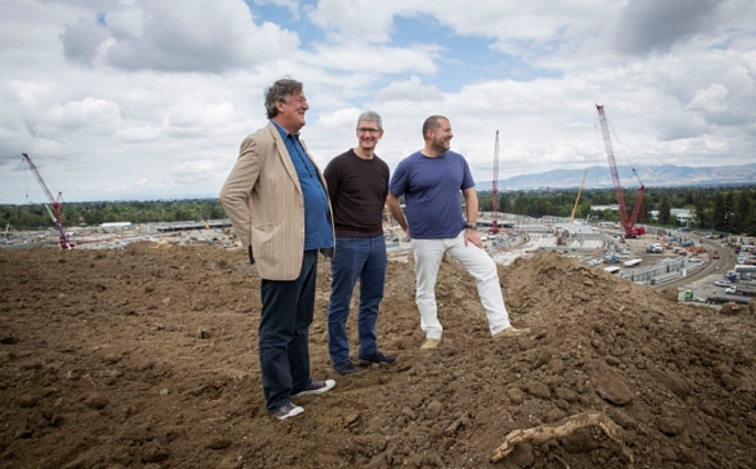 From left to right, Stephen Fry, Tim Cook and Jony Ive - Report: Jony Ive gets promoted to Chief Design Officer at Apple