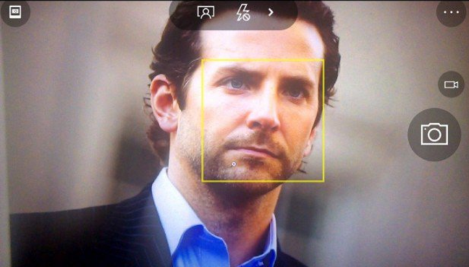 Windows 10 Mobile&#039;s front-facing camera will include a new Face tracking feature - Face tracking feature to come with the Windows 10 Mobile front-facing camera?