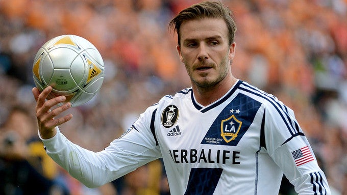 Sprint throws a jab at T-Mo, AT&T and Verizon: no small print makes David Beckham choose Now Network