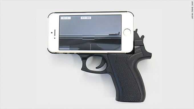 US police departments raise awareness against the use of gun-shaped iPhone cases