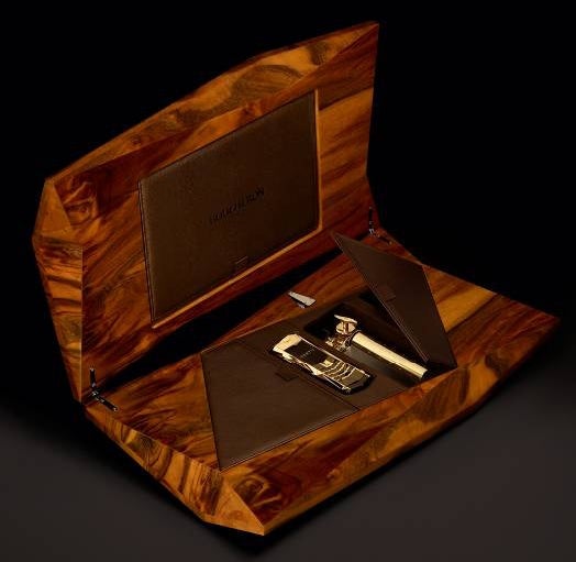 Vertu with a new, extremely luxurious model