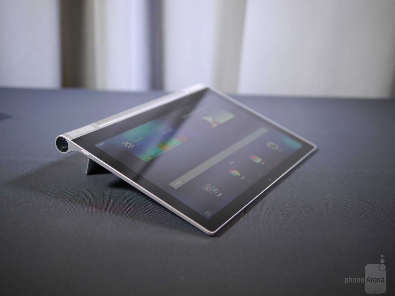 Is Lenovo the only one who's even trying? - The tablet as we know it is reaching paralysis, and here's why